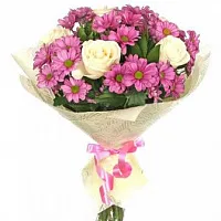 Букет из роз и кустовых хризантем Чудеса сбываются