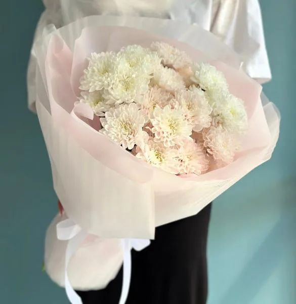 Букет белых хризантем Воздушное безе