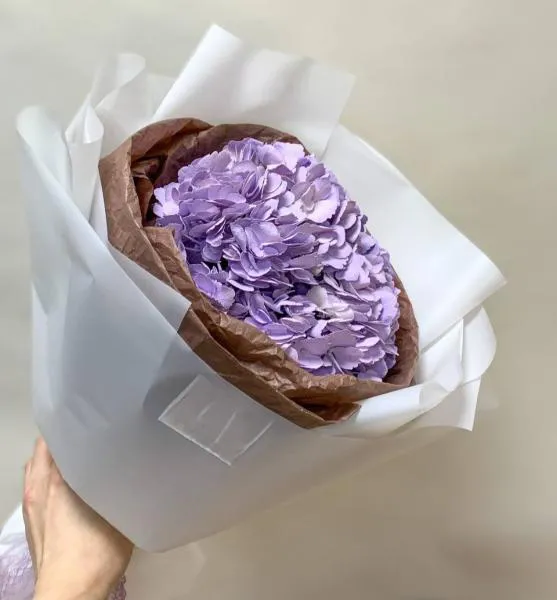 Букет из сиреневой гортензии Лунный альбом