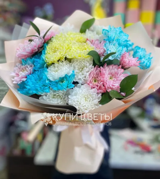 Букет из разноцветных хризантем Букет единства