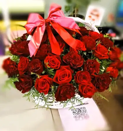 Корзина красных роз Цветочный Дух