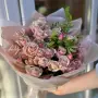 Букет розовых кустовых роз Лепесток нежности