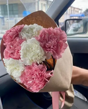 Букет из гвоздик Слаще, чем когда-либо