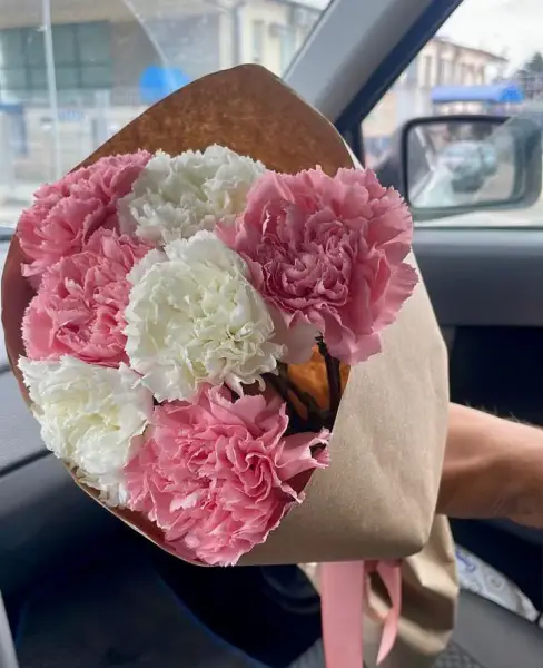 Букет из гвоздик Слаще, чем когда-либо