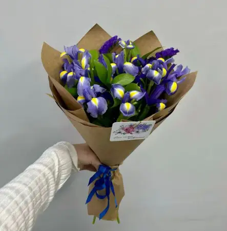 Букет синих ирисов Просто Ирисы