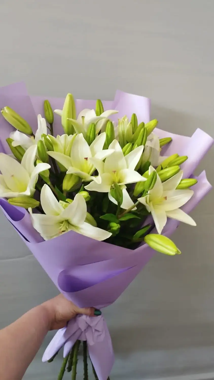 Букет белых лилий Шепот нежности