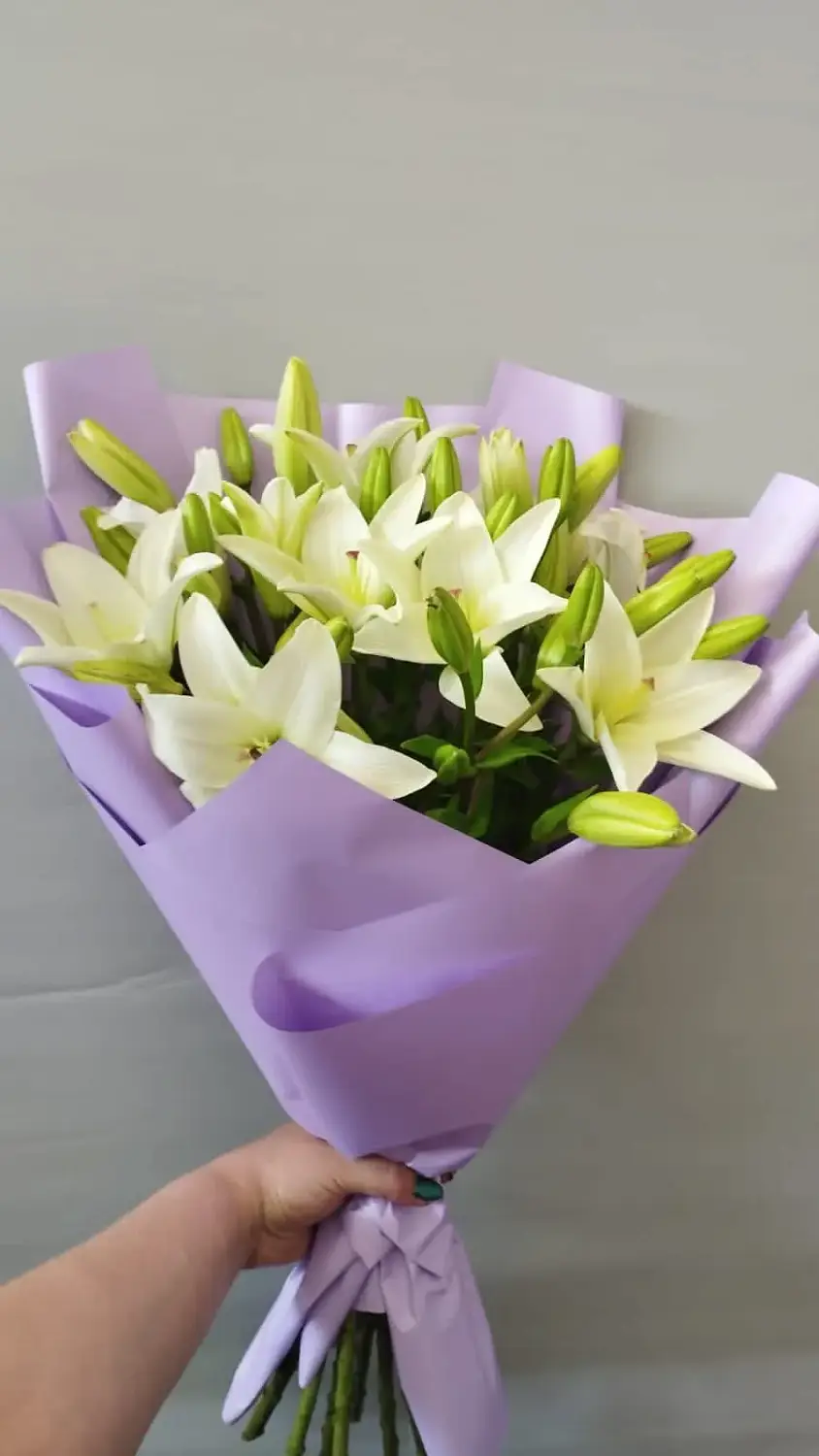 Букет белых лилий Шепот нежности