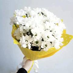 Букет из 3 кустовых хризантем